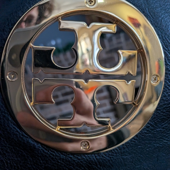 Tory Burch Reva Foldover Crossbody - Black/Gold - Picture 4 of 14